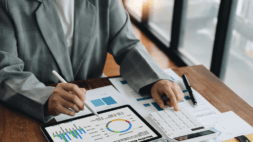How to Turn Coursework, Reports, and Research into Resume Evidence How to Turn Coursework, Reports, and Research into Resume Evidence